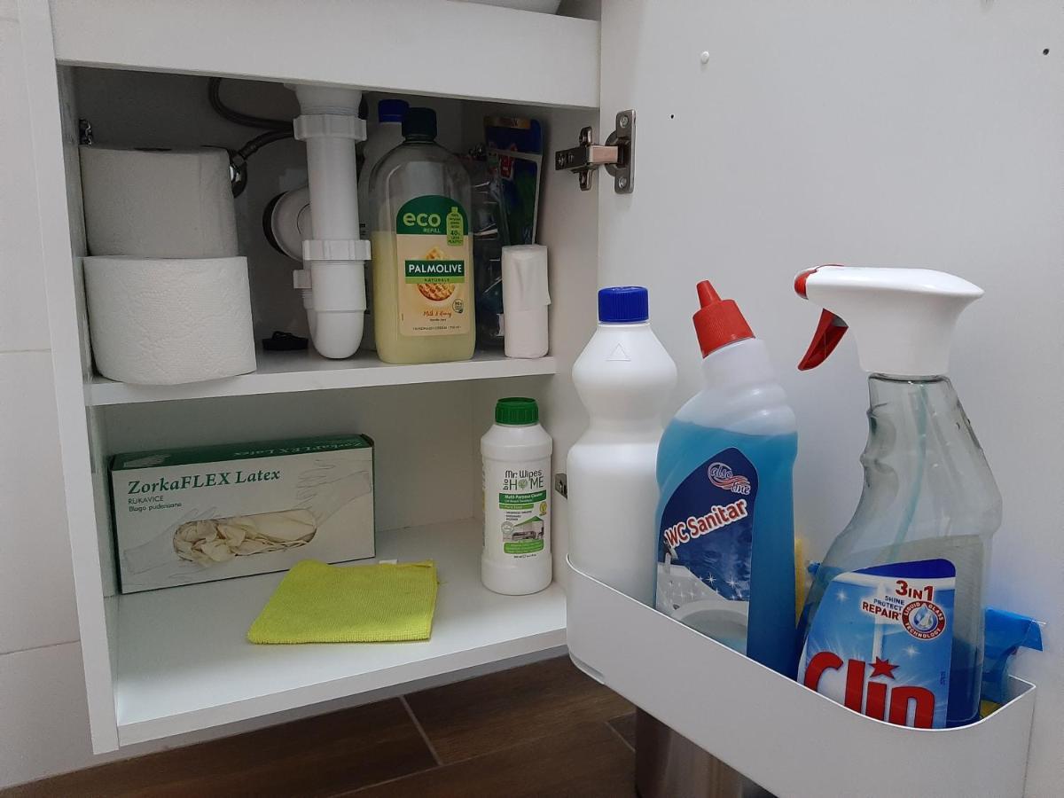 Apartman Viaggio Sremska Mitrovica Buitenkant foto